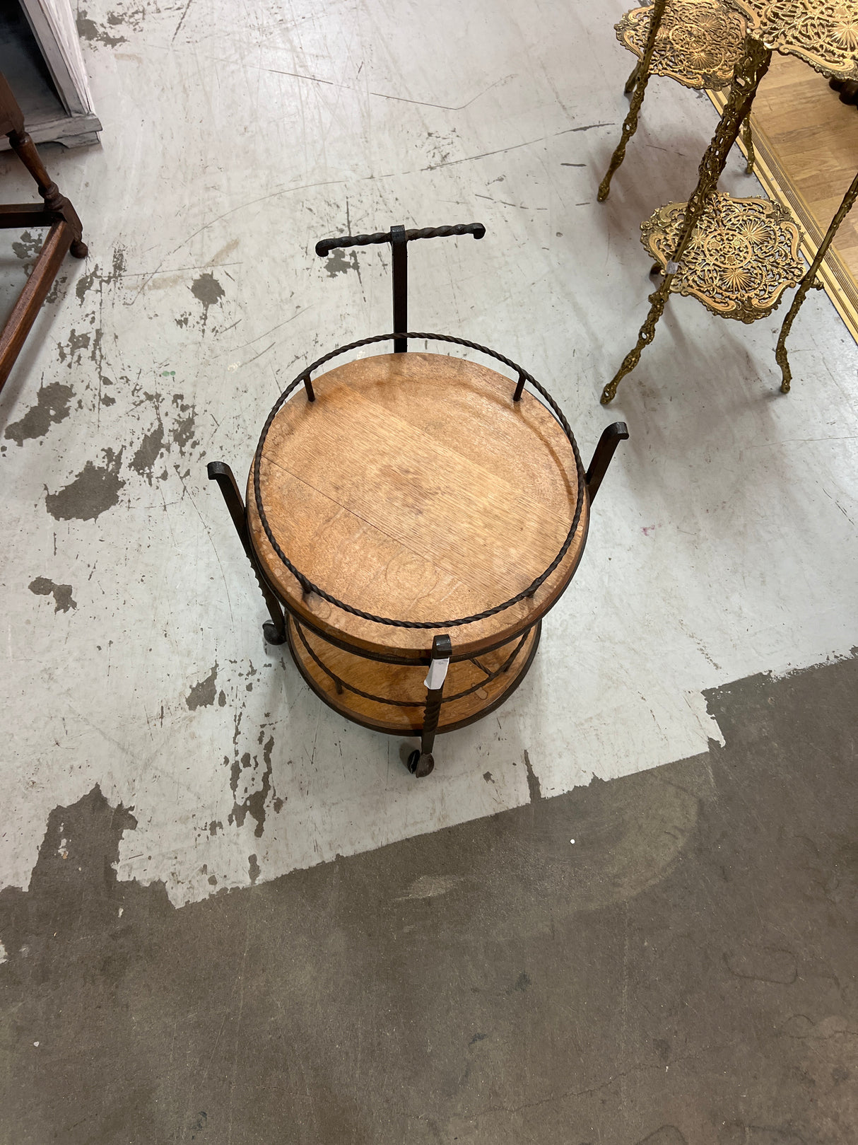 Serving cart