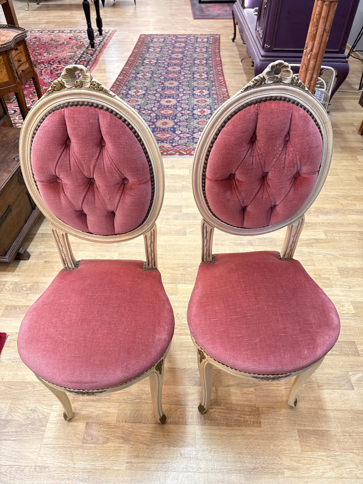 Morisustuoli L.42cm, S.41cm, K.98cm, istuinkorkeus 46cm