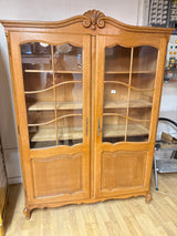 Kaunis tammivitriini L.134cm, S.42cm, K.184.5cm