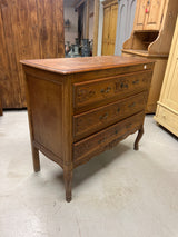 Rokokoo lipasto L. 99cm, S. 44,5cm ja K. 88cm