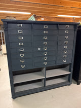 Upea tummansininen lokerikko L.165cm, S.48cm, K.169.5cm