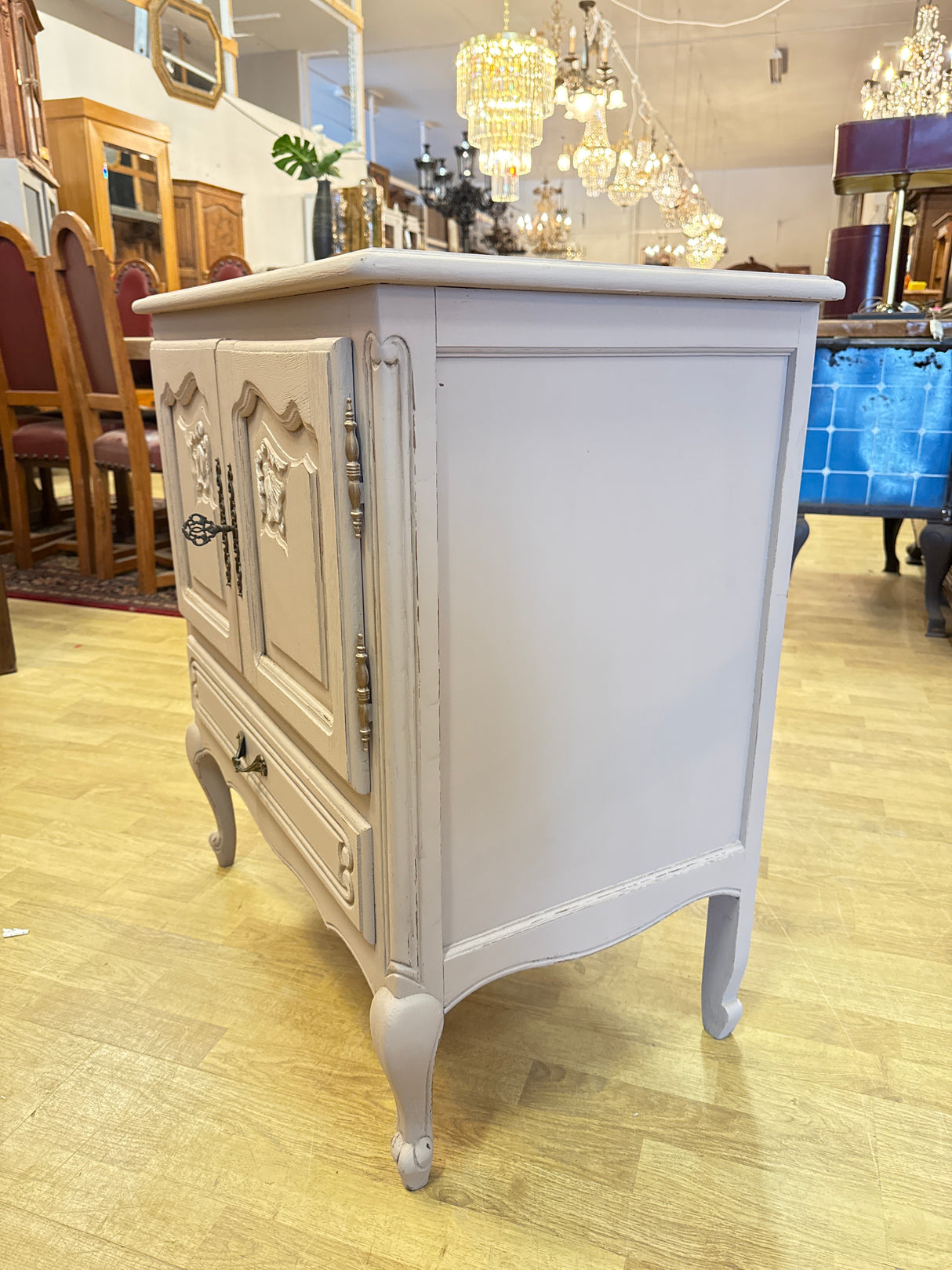 Rokokoo lipasto / senkki L.72.5cm, S.44cm, K.80cm